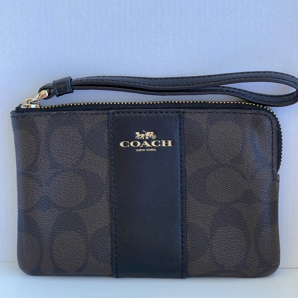 Coach Brown & Black Signature Wristlet Leather Gold Coach Plate 2 Card Slots - Picture 1 of 2